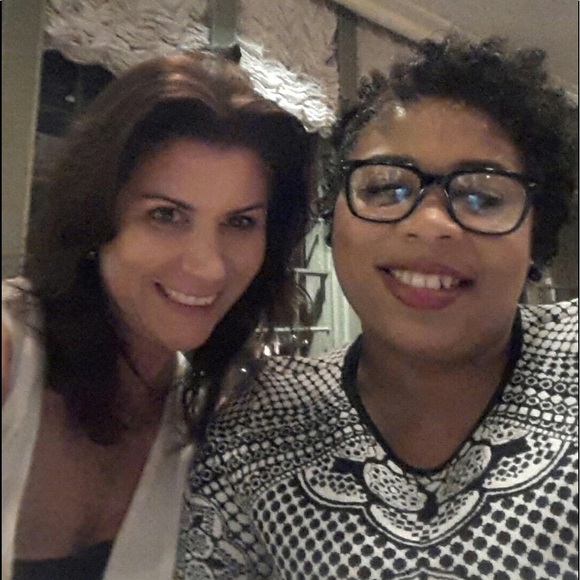 Meet your Posher, Monique - Picture 1 of 1